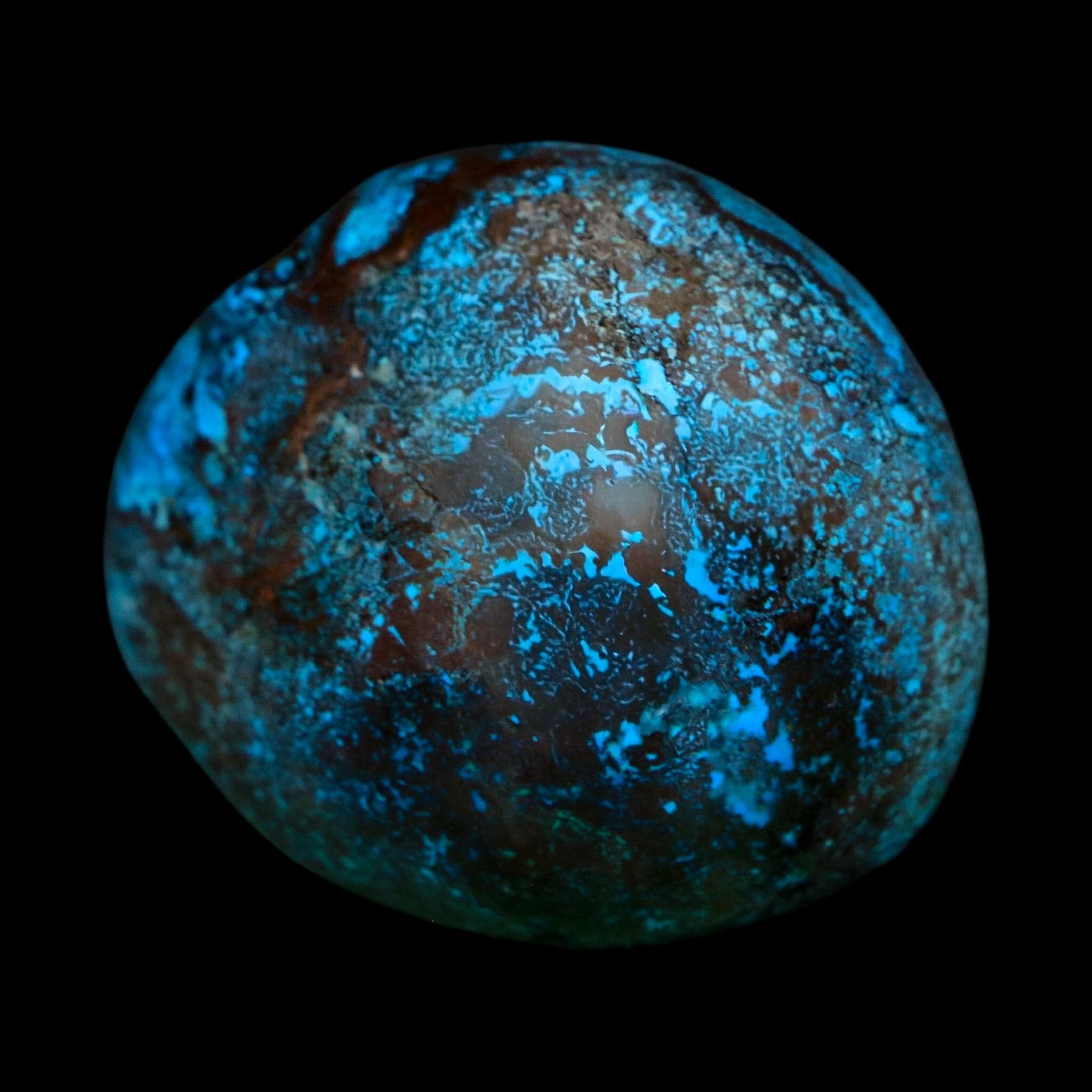 1.8" Chrysocolla Palm Stone Polished Free Form Blue And Teal Color Location Peru