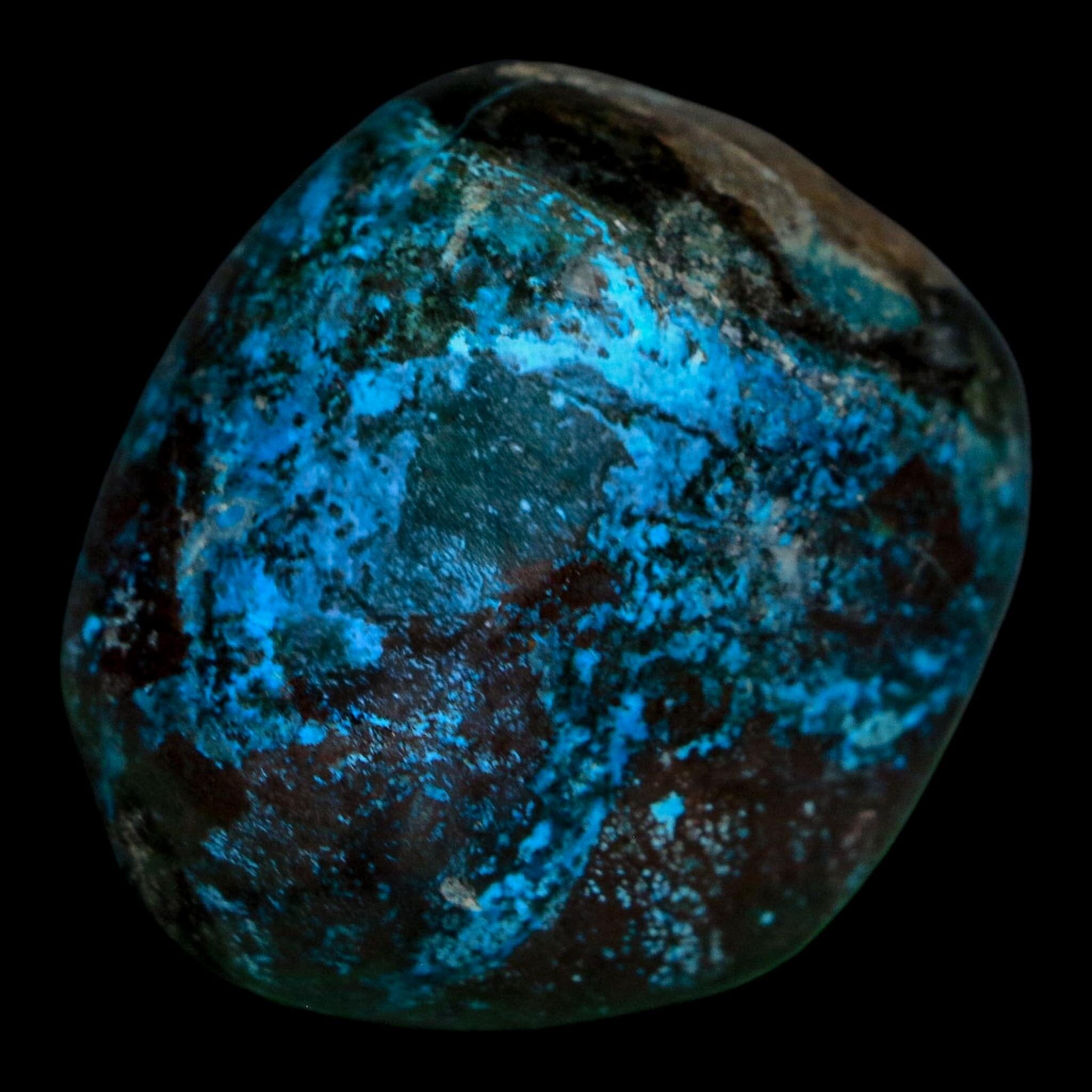1.5" Chrysocolla Palm Stone Polished Free Form Blue And Teal Color Location Peru
