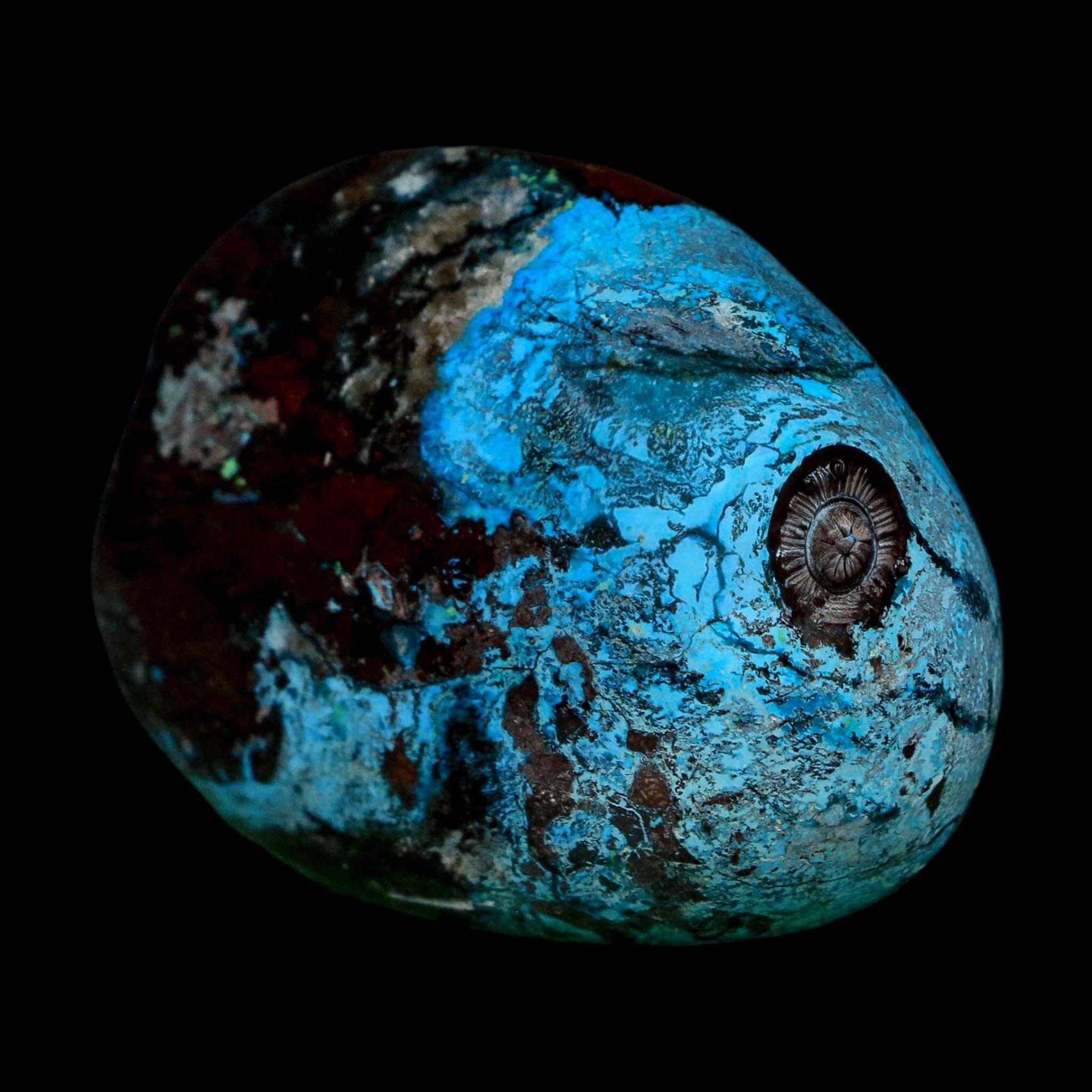 2" Chrysocolla Palm Stone Polished Free Form Blue And Teal Color Location Peru